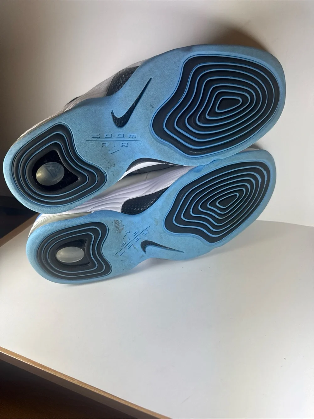 Nike Air Penny 2 Social Status Men’s Size 10.5 Blue and White Athletic Sneakers - Picture 12 of 12